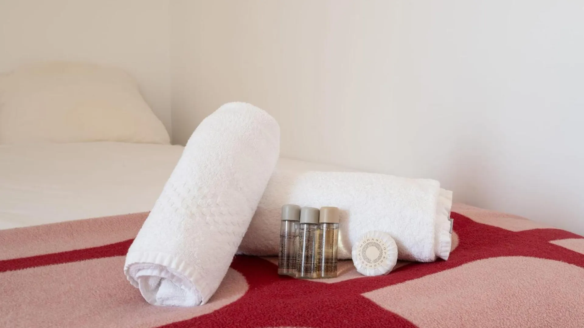 Apartment Appartement Candie - Welkeys Paris France